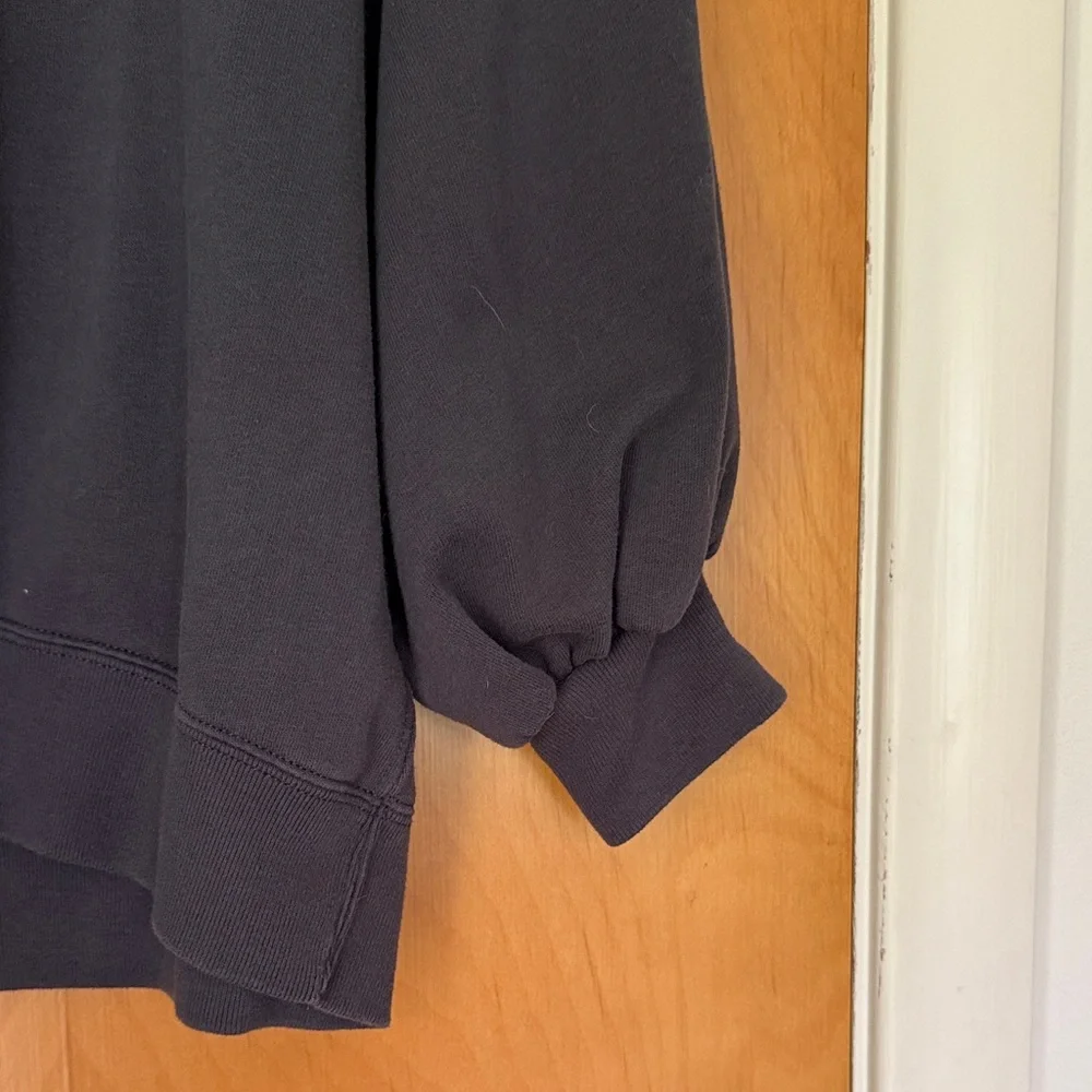 Abercrombie & Fitch Black Sweatshirt - Picture 2 of 6